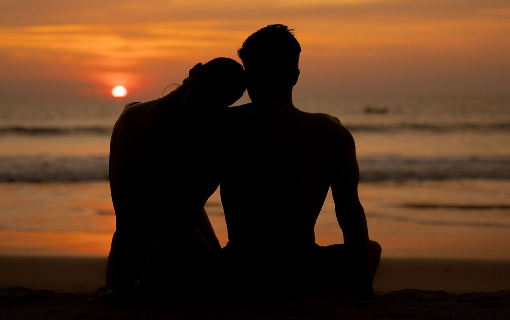 Sunset Serenade A Romantic Beachfront Dinner for Two